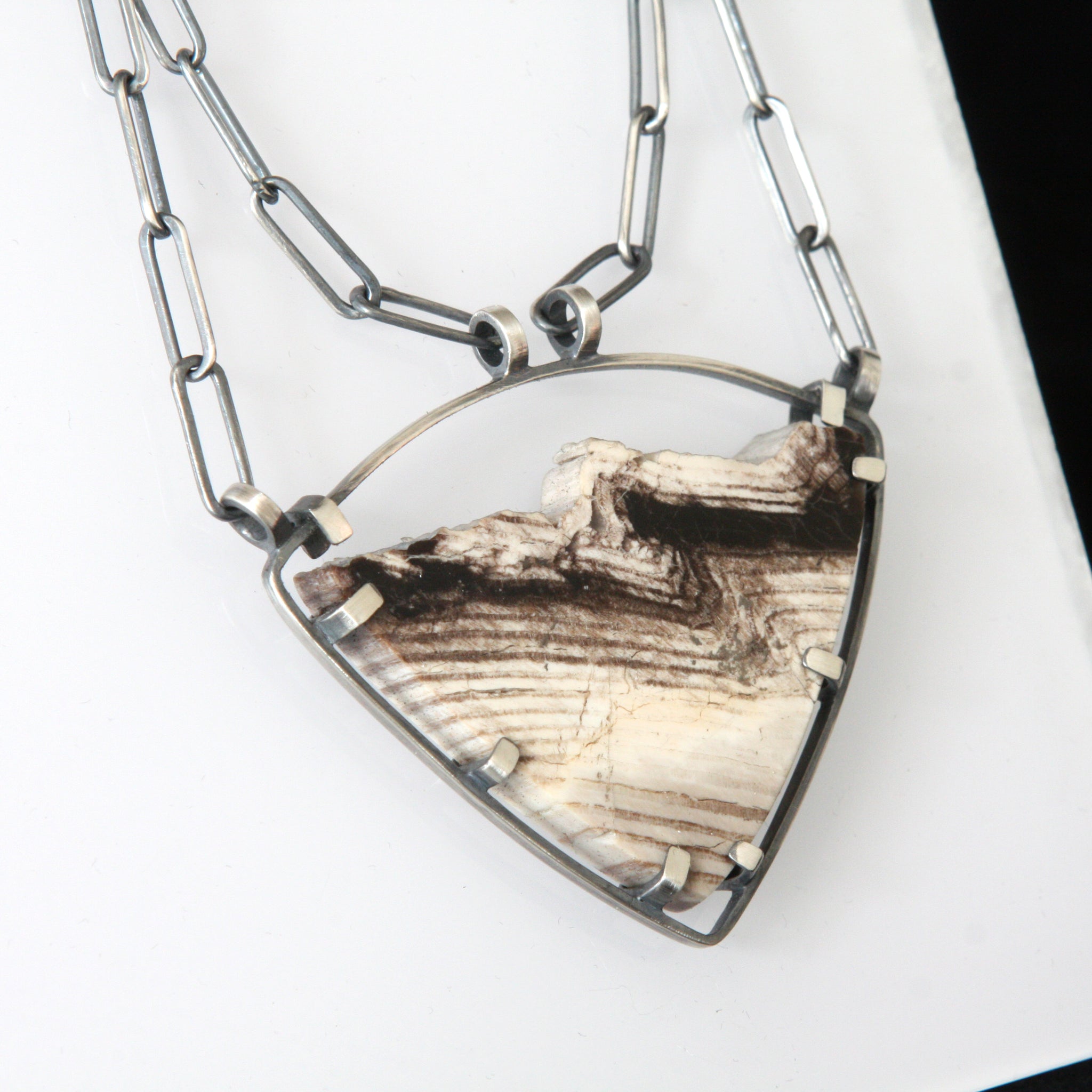 ZigZagWood7_2048x.jpg?v=1676481310